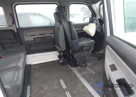 2012 Vpg Mv-1 from USA, damaged, VIN 523MF1A63CM101176